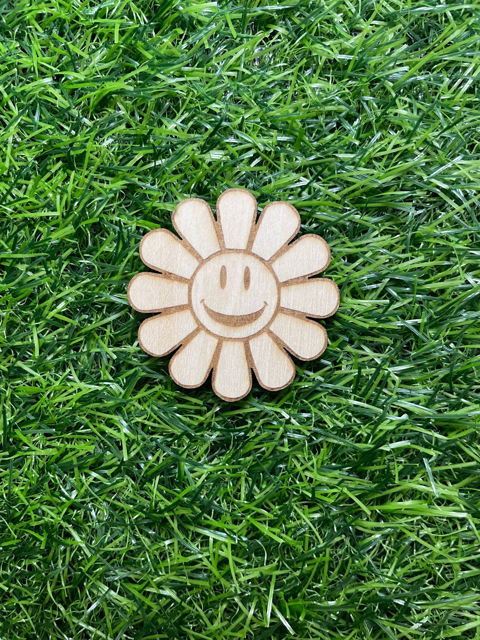 Smiley Flower 2" Wooden Magnets